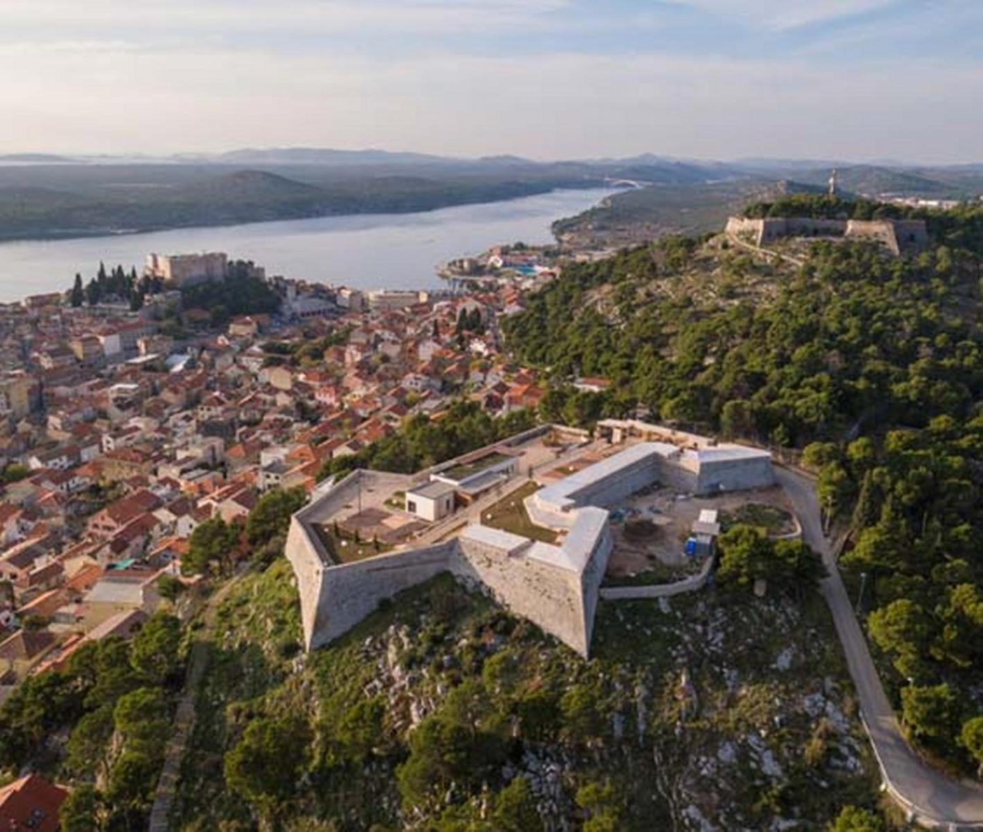 Ivana Sibenik Bagian luar foto