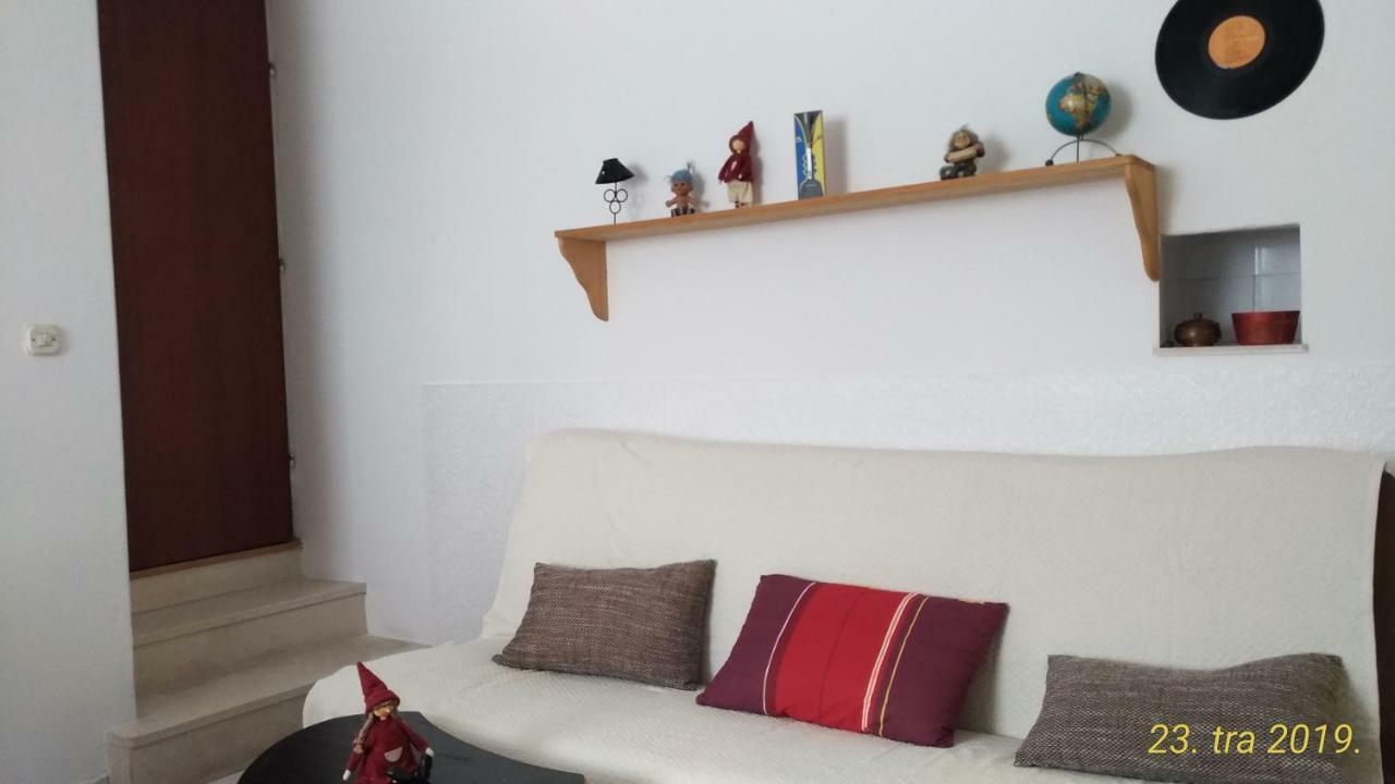 Ivana Sibenik Bagian luar foto